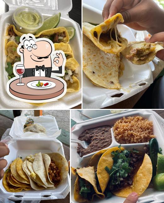 Oak Cliff Taco Garage in Dallas Restaurant menu and reviews