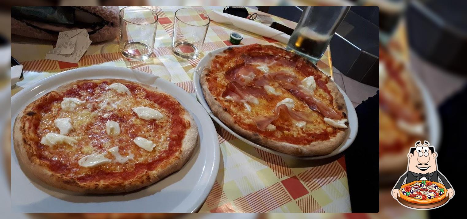 Prenditi una pizza al ristorante Easy Rider