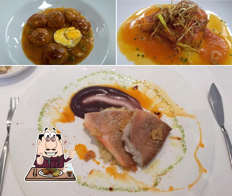 Get meat meals at Restaurante UXOA- Escuela de Hosteleria EIDE