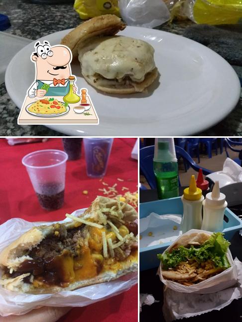 Comida em JP Lanches Hamburgueria 104 sul