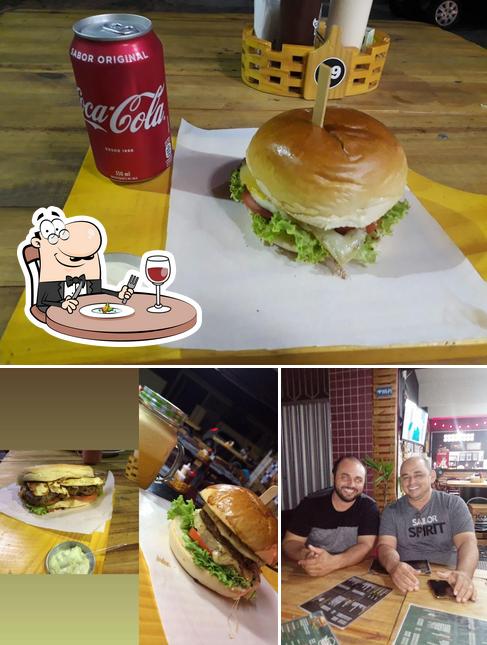 O New Burguer's se destaca pelo comida e balcão de bar