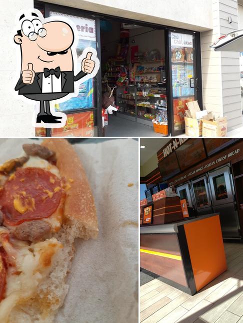 Little Caesars Pizza restaurant, Tijuana, Calle Bosques de México #15450  Col - Restaurant reviews