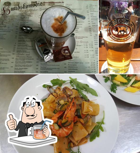 Mira las fotos donde puedes ver bebida y comida en Hundskomödie »Da Giovanni« Restaurant-Pizzeria