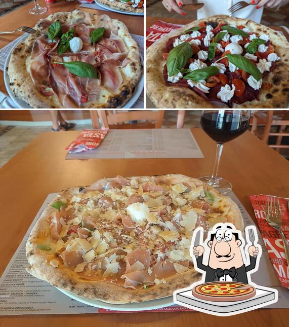 A Pizzeria tutta n’ata storia miramare, puoi prenderti una bella pizza