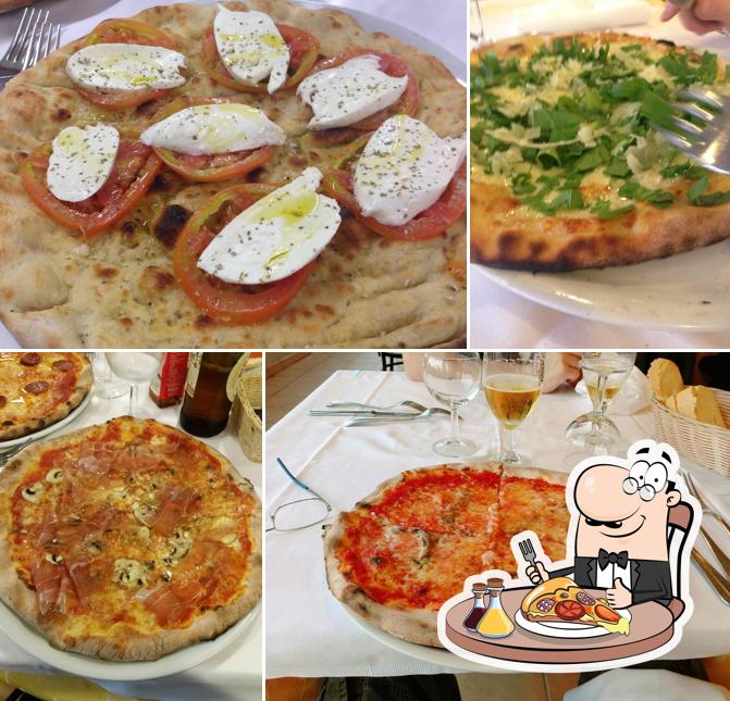 Commandez des pizzas à Pizzeria Ristorante La Cucina Degli Angeli