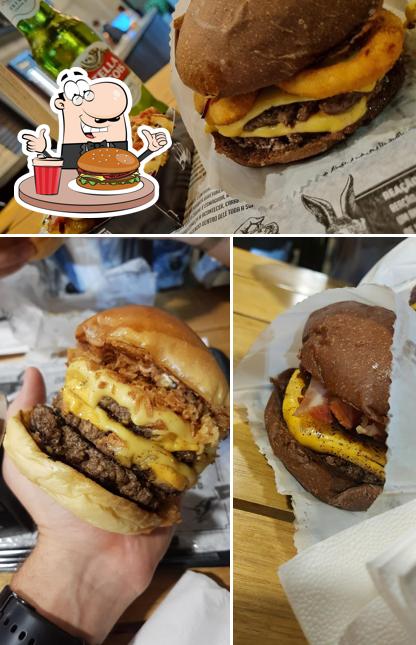 Experimente um hambúrguer no Punch Smash Burgers - Uberaba