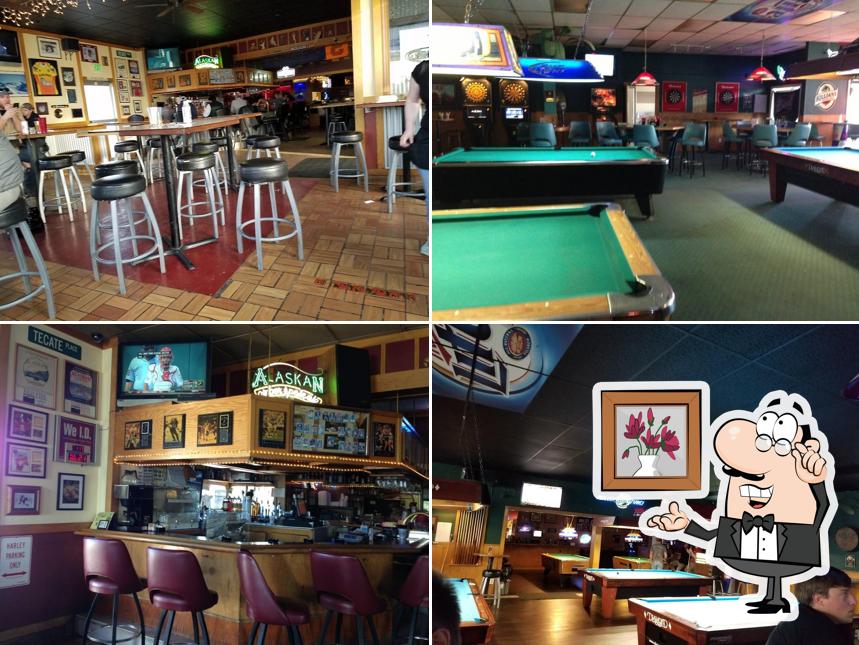 Red Fox Bar & Grill in Fairbanks - Restaurant menu and reviews