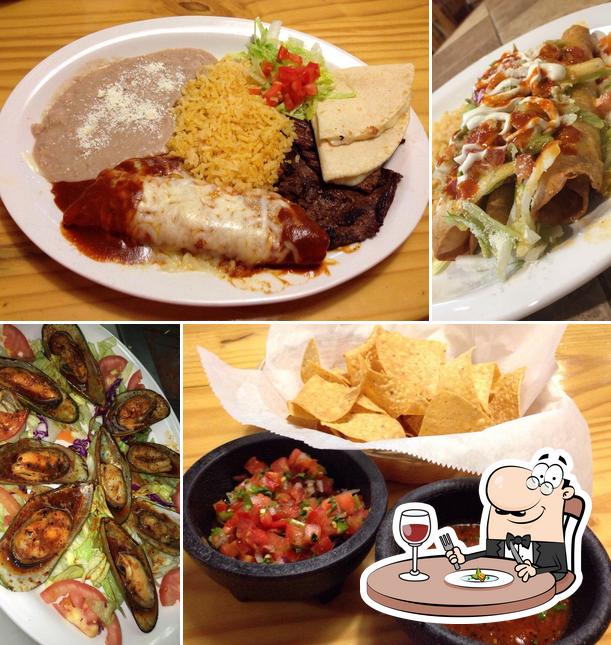 Iguanas Mexican Grill in Yuba City - Restaurant menu and reviews