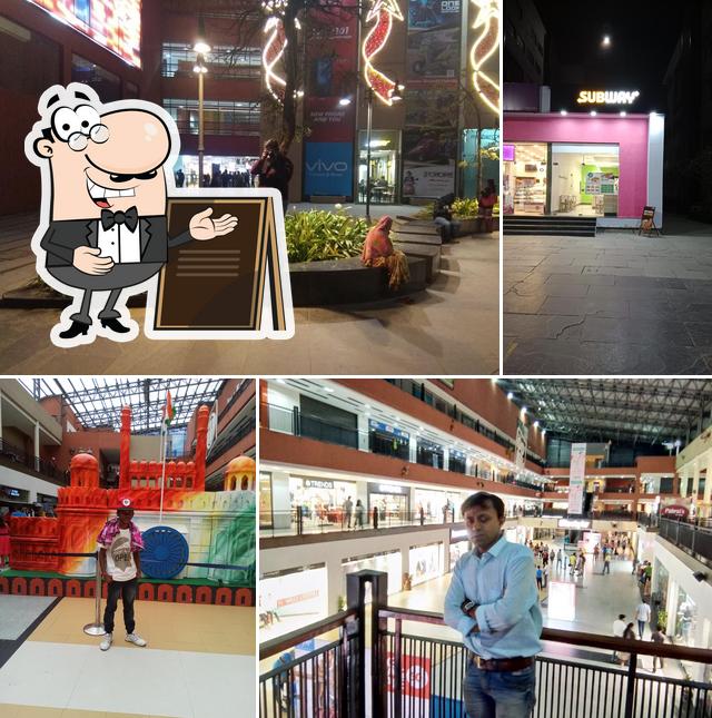 The exterior of Subway Uttorayon