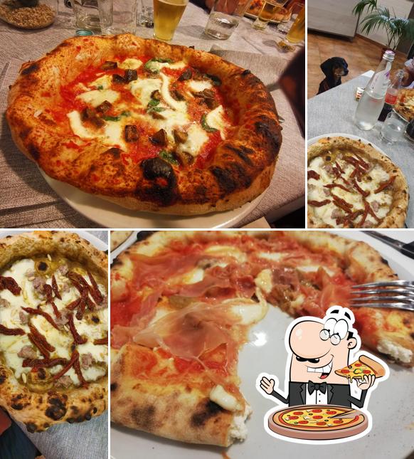 Prova una pizza a Pizzeria La Reggia