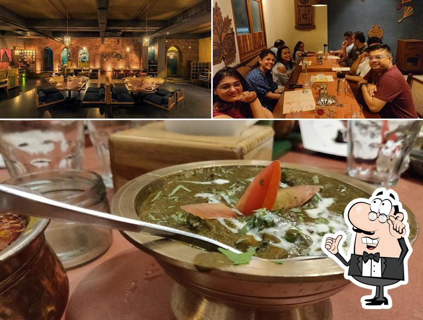 This is the image showing interior and food at Jassi De Parathe