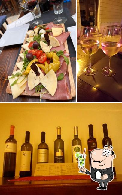 Goditi qualcosa da bere a Wine Corner Porec