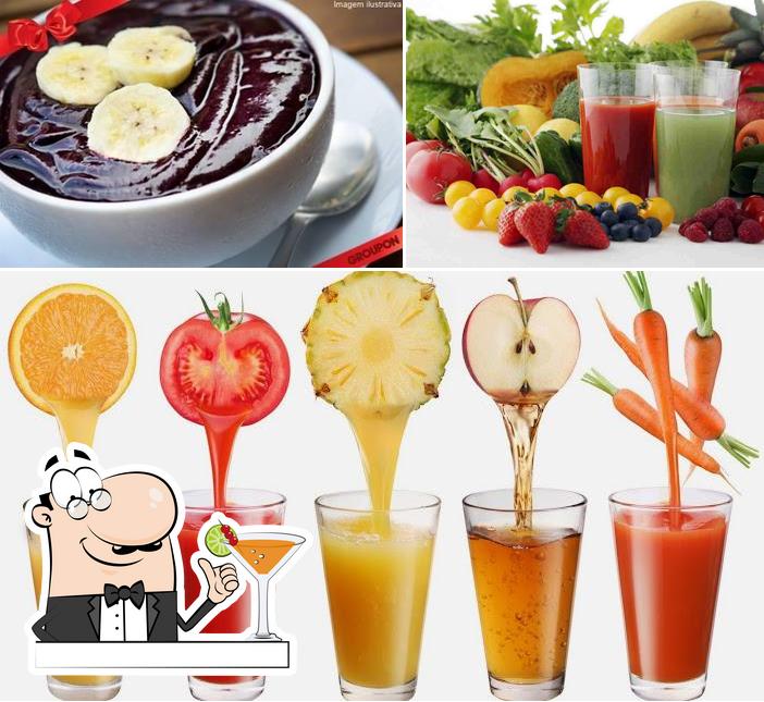 Entre diferentes coisas, bebida e comida podem ser encontrados no Sabor e Saúde