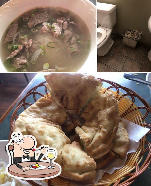 Las fotografías de comida y interior en Pho Anh Sang Restaurant