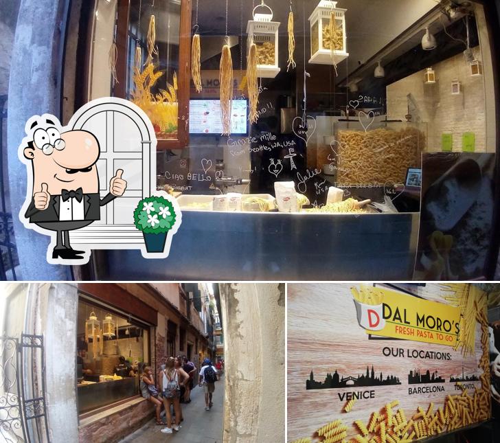 Puoi goderti l'aria fresca dal dehors di Dal Moro's Venice | Fresh Pasta To Go