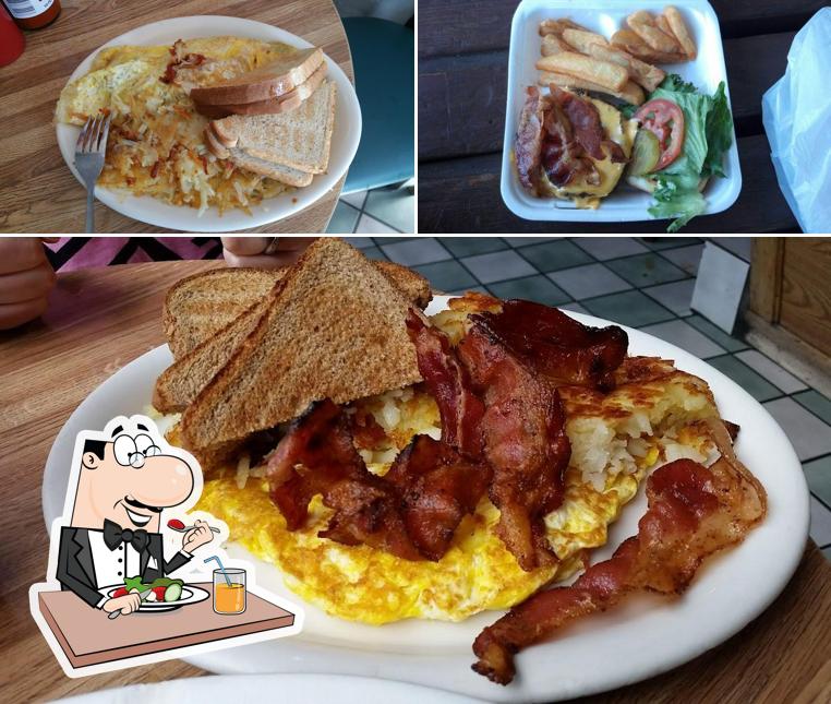 Peanuts Deluxe Cafe in San Jose Restaurant menu and reviews