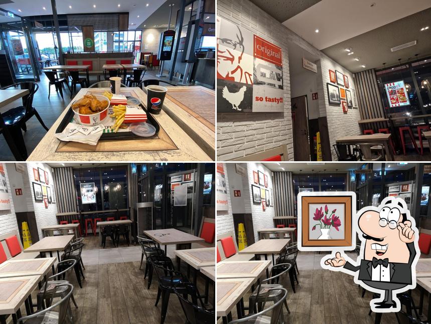 L'intérieur de Kentucky Fried Chicken