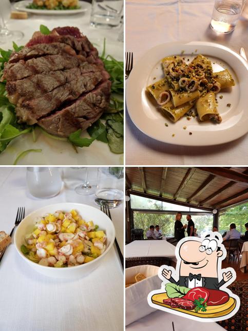 Prenditi i un pasto a base di carne a Bistrot
