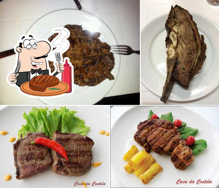 Try out meat dishes at Casa da Costela