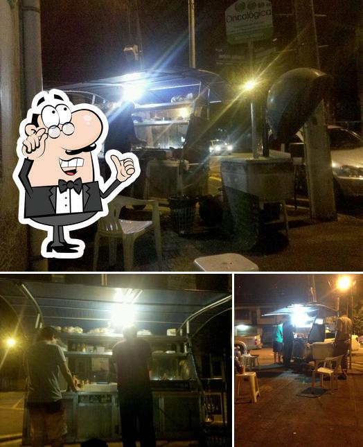 O interior do Morte Lenta Burger