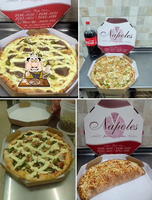 Peça diferentes tipos de pizza