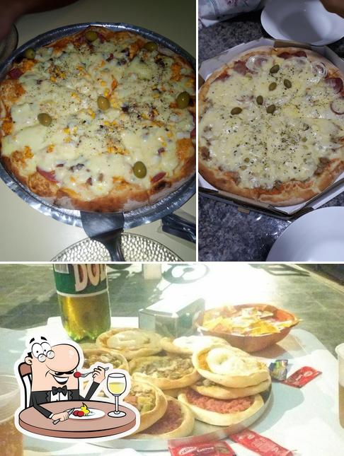 Comida em Pizzaria e Esfiharia Piarelly