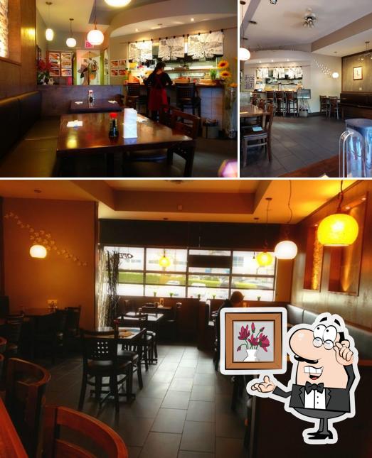 Посмотрите на внутренний интерьер "Miraku Japanese Restaurant"