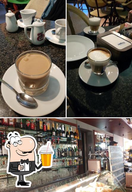 Goditi un drink a My Cafe' Di Palazzini Federico E C Sas