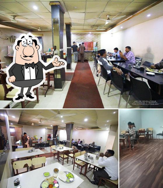 The interior of Hotel Swami Pure Veg (Swami Khanaval) Kolhapur