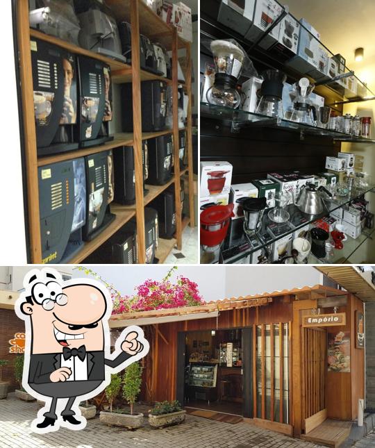 Veja imagens do interior do Cafeshop Cafeteria