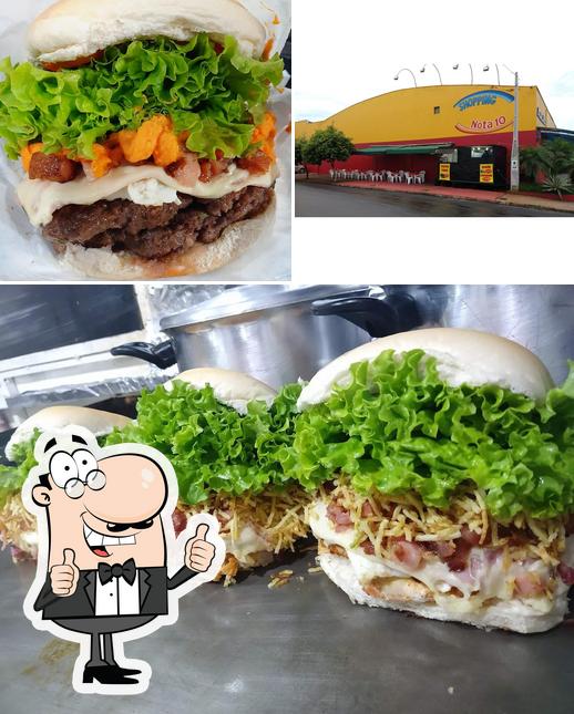 See this pic of 2 Burguer Lanches (Rogério)