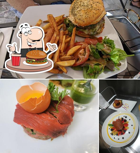 Prenez un hamburger à AH Saint Tropez