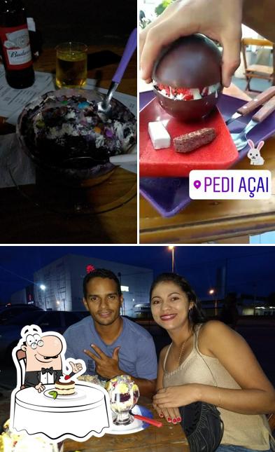 Pedi Açai serve uma variedade de sobremesas