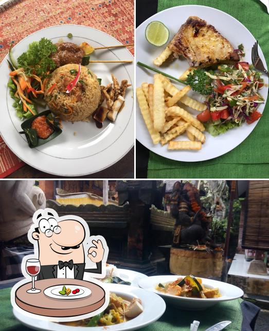 Еда в "Warung Boga Sari"