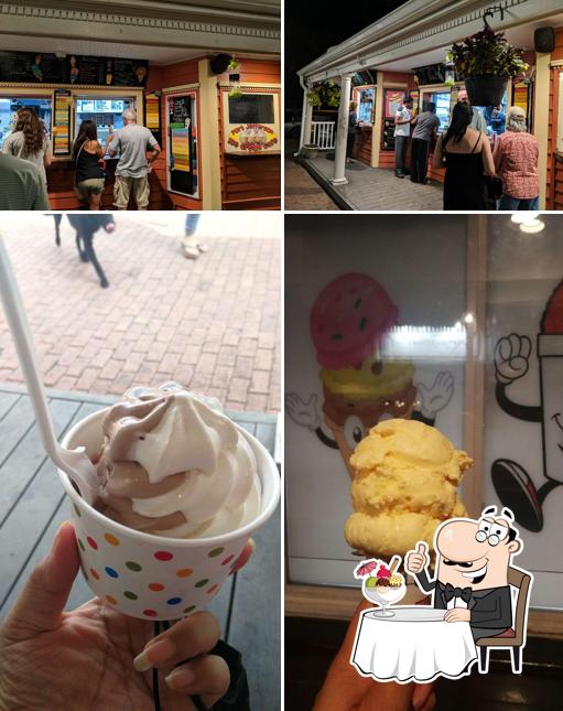 Port Jefferson Ice Cream Cafe in Port Jefferson Restaurant menu and reviews