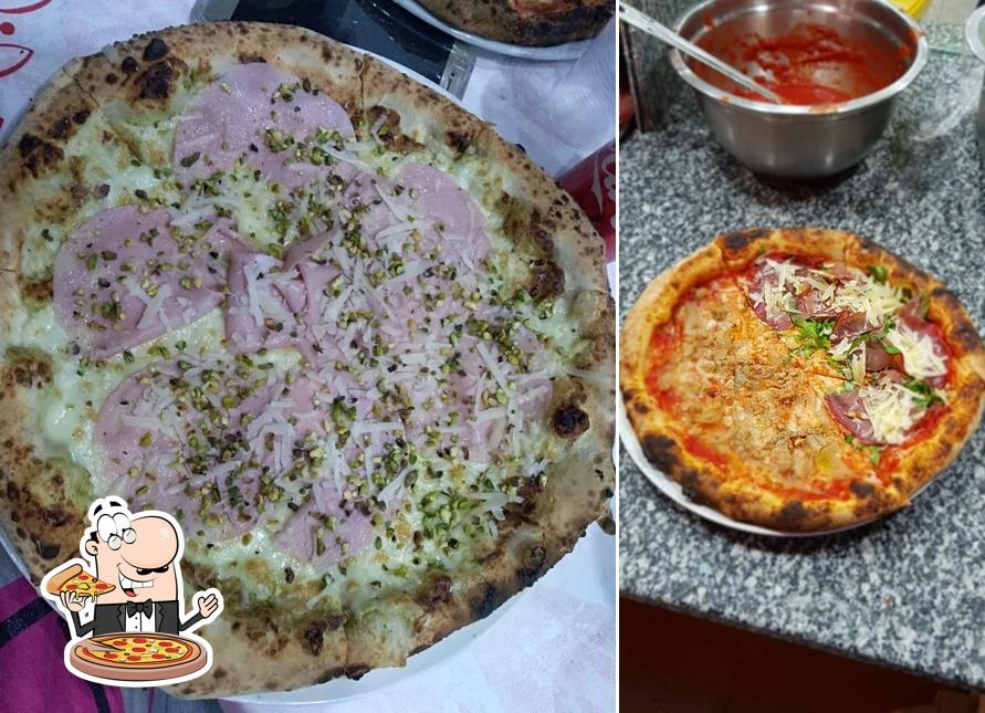 Scegli una pizza a Universo Pizza (Panificio, Rosticceria, Pizzeria)