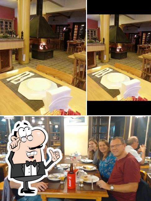 Veja imagens do interior do Di Mare Pizzaria