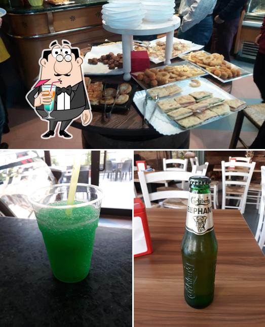 Caffè dei Priori si caratterizza per la bevanda e cibo