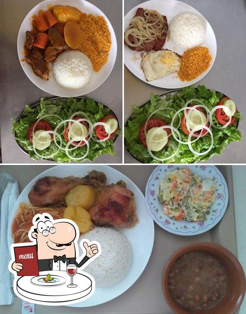 Comida em Restaurante puro tempero