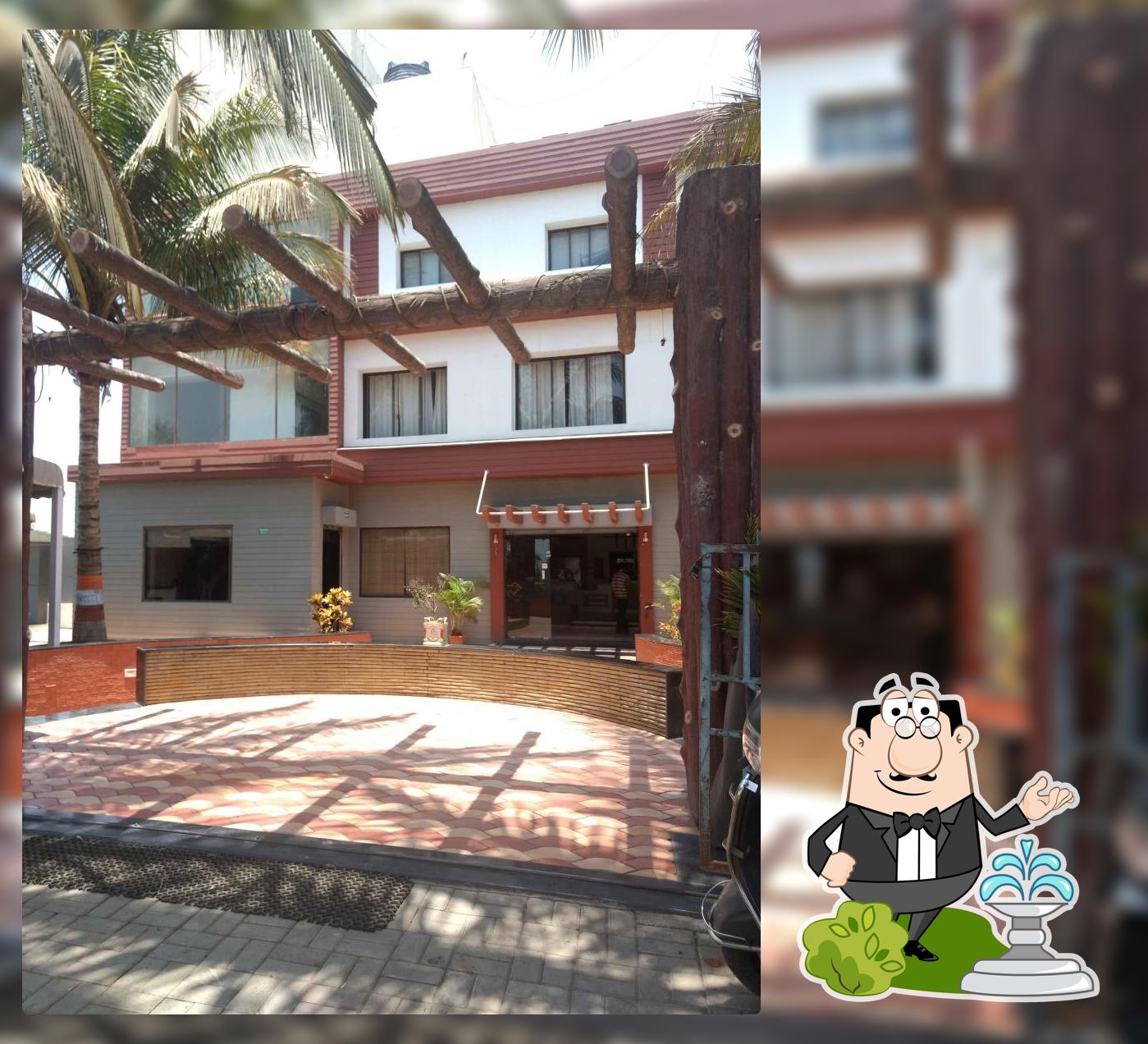 Hotel Lotus Inn