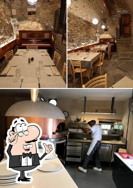 Dai un'occhiata agli interni di Pizzeria La Pausa