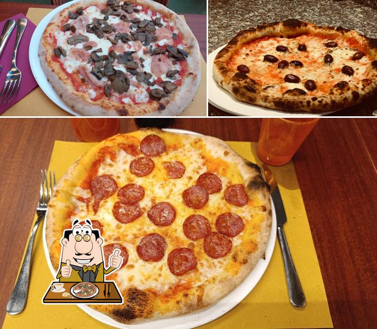 A Ristorante Al Doge, puoi provare una bella pizza