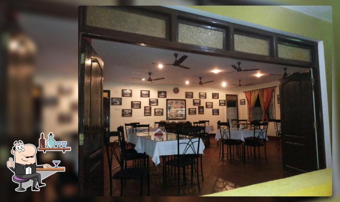 Tamosho....A Tona - Bar and Restaurant