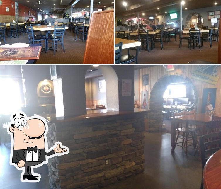 River Rock Bar & Grill in St. Louis - Restaurant menu and reviews
