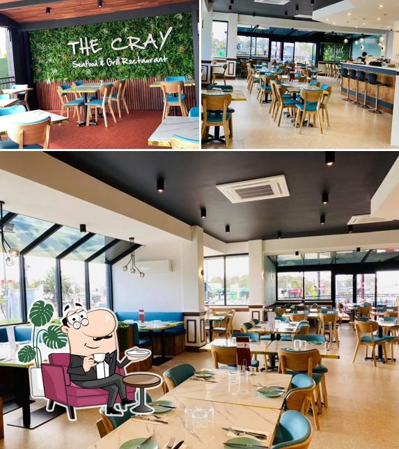 Check out how TheCray Seafood & Grill Restaurant Innaloo looks inside