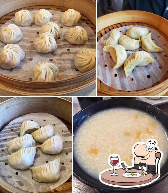 Dough Zone Dumpling House, 7625 170th Ave NE in Redmond Restaurant menu and reviews