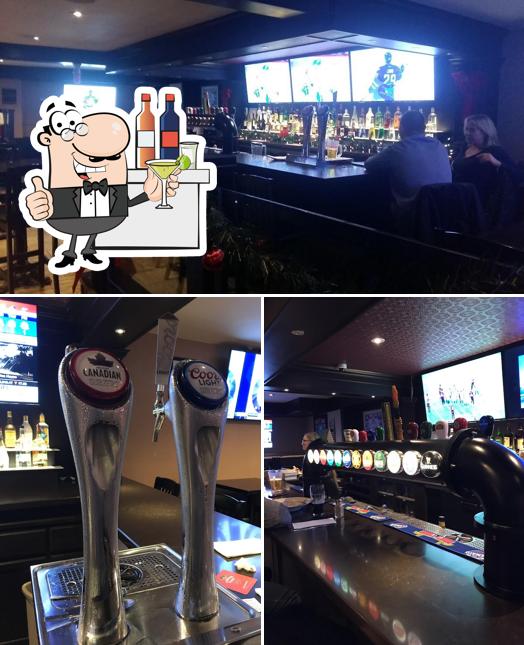 Corner House Pub and Grill in Uxbridge Restaurant reviews