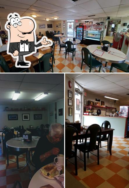 Apple Dumpling Deli Co in Rockport Restaurant menu and reviews