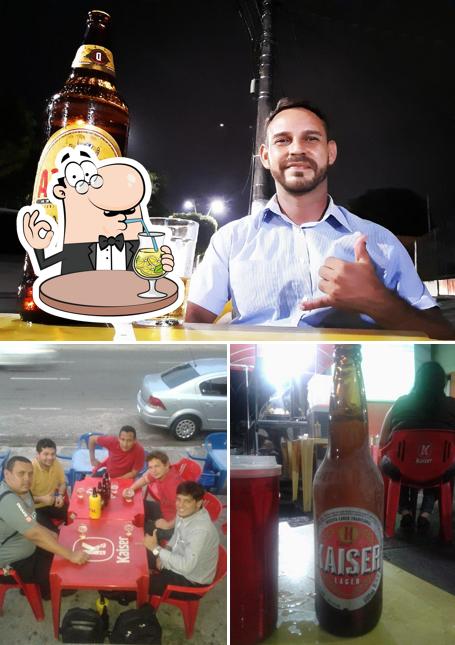 A ilustração da bebida e exterior a Feijão Maravilha