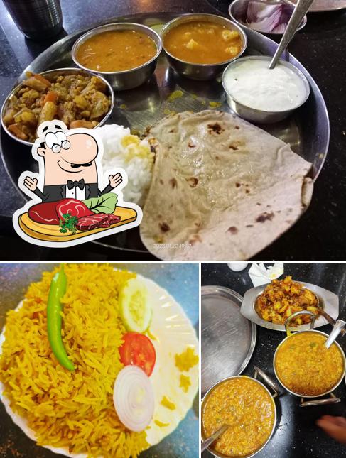 Try out meat meals at Shri Ramdev Marwadi Punjabi Dhaba